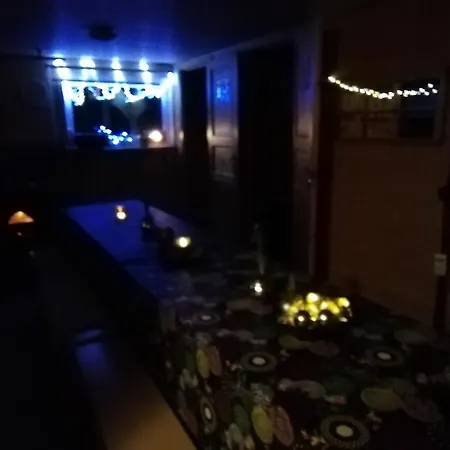 Feriehus Lili Puhkemaja Kuutsemaeel