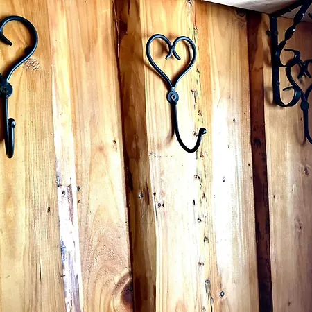 Lili Puhkemaja Kuutsemaeel Feriehus