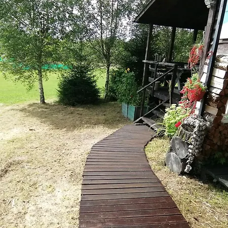 Lili Puhkemaja Kuutsemaeel