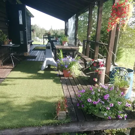 Holiday home Lili Puhkemaja Kuutsemaeel *
