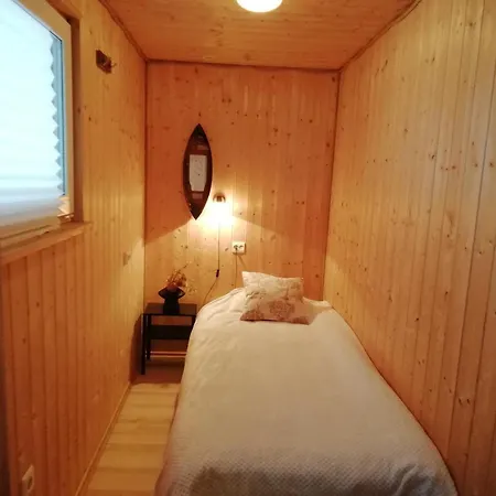 Prázdninový dům Lili Puhkemaja Kuutsemaeel *