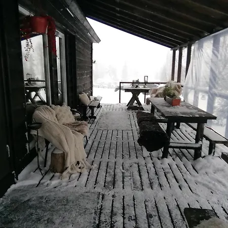 Lili Puhkemaja Kuutsemaeel Otepää