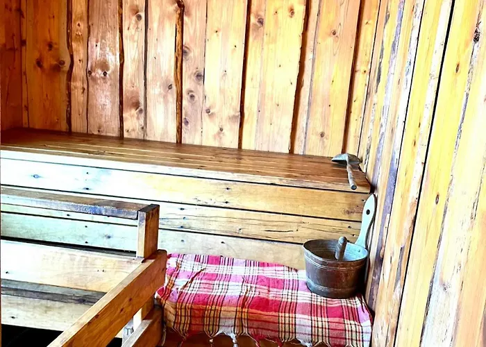 Lili Puhkemaja Kuutsemaeel Casa vacanze *