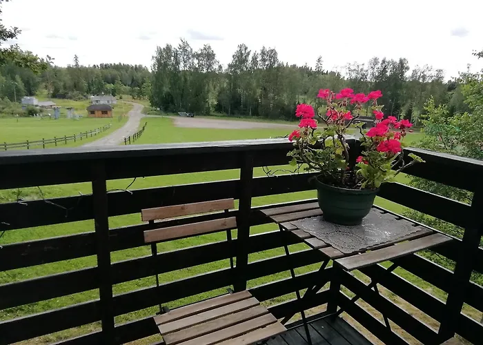 Lili Puhkemaja Kuutsemaeel Casa vacanze *