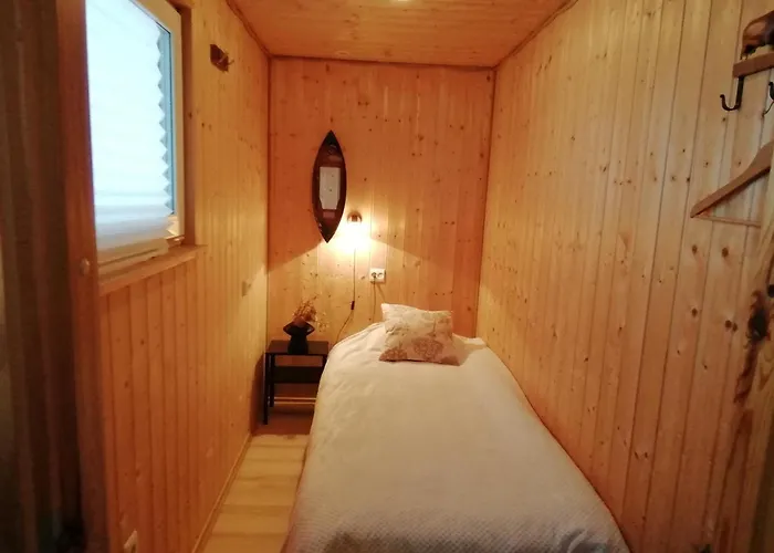 Casa vacanze Lili Puhkemaja Kuutsemaeel *